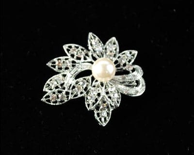 Small Rhinestone Flower Silver-color Pearl Brooches for Women